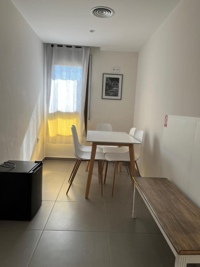 Hostal Tarres Anglés Exterior foto