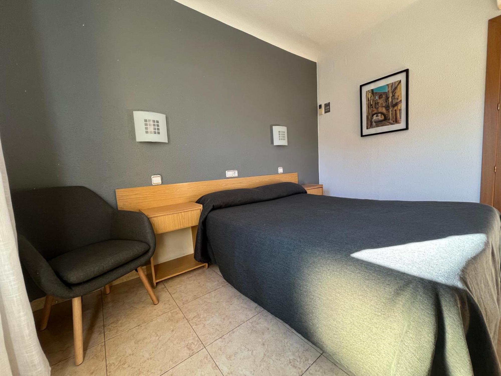 Hostal Tarres Anglés Quarto foto